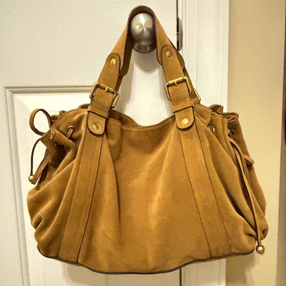 Gerard Darel
24H Suede Handbag